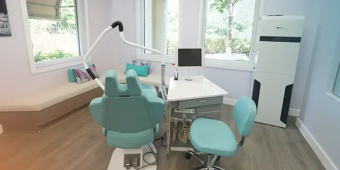 Treatment room at Florida Dental Implants DDS